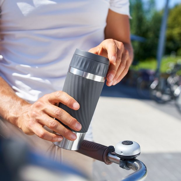 TRAVEL MUG Easy Twist milieu